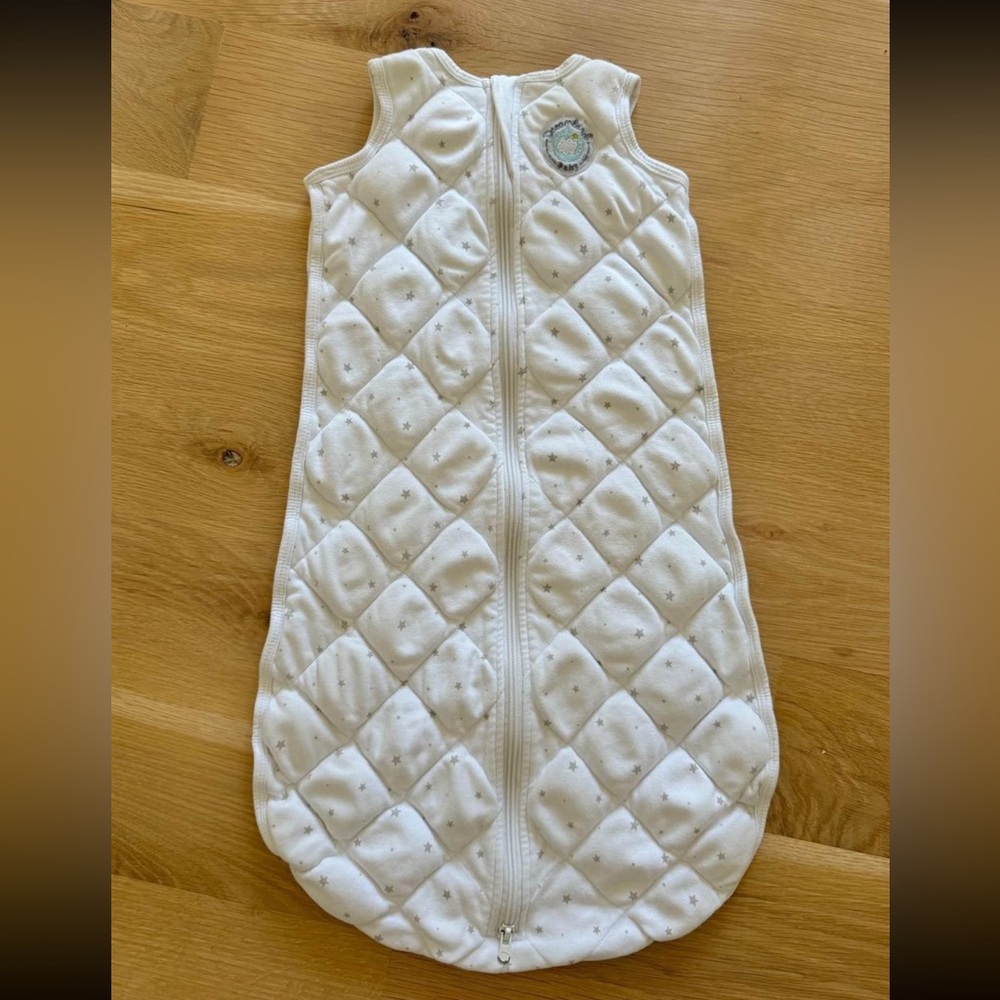 DREAMLAND sleep sack. Size 6-12 months. Grey Star.